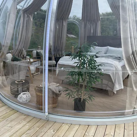 Campo de lujo Atlantic Dome Farstad